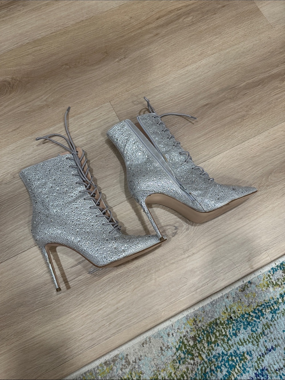 Steve Madden Valency Silver Crystal Lace-Up Stiletto Ankle Boot Size 9 - Picture 8 of 16